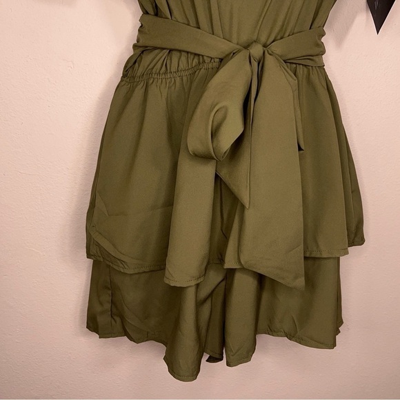 NEW MEDIUM MILITARY GREEN RUFFLE ROMPER LIGHTWEIGHT - Picture 3 of 16